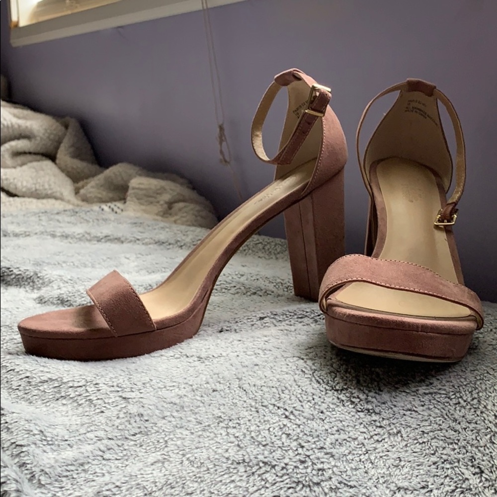 pink velvet heel